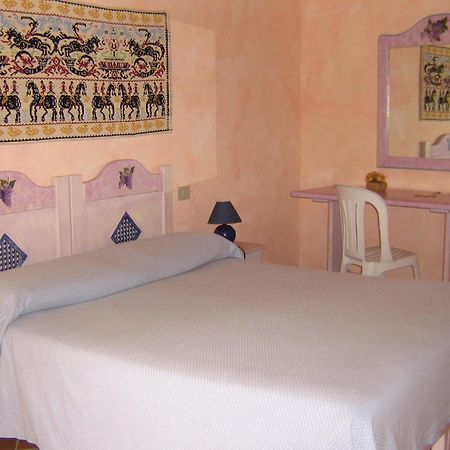 Hotel Turismo Rurale Montitundu مارينا دي بورتيسكو المظهر الخارجي الصورة
