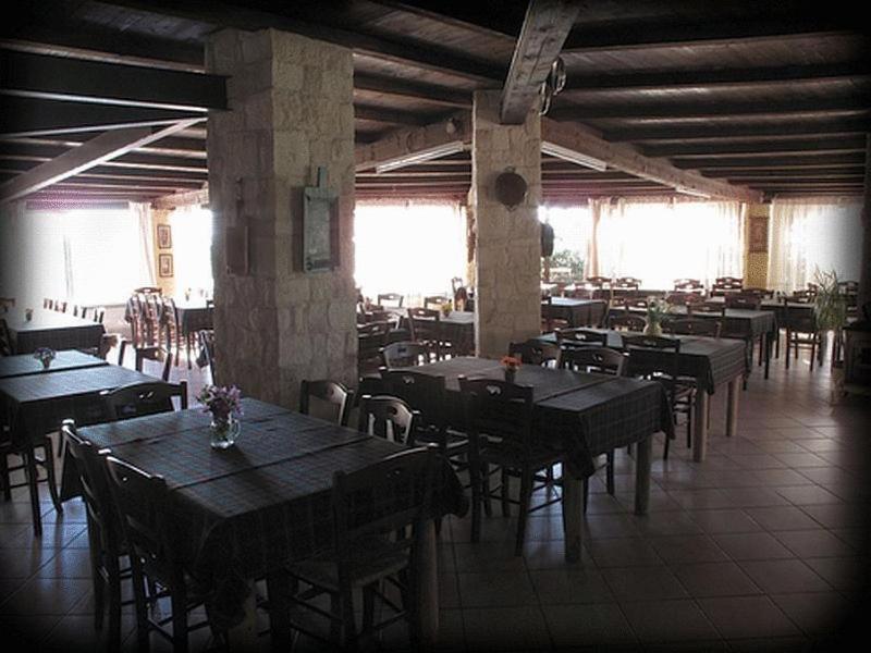 Hotel Turismo Rurale Montitundu مارينا دي بورتيسكو المظهر الخارجي الصورة